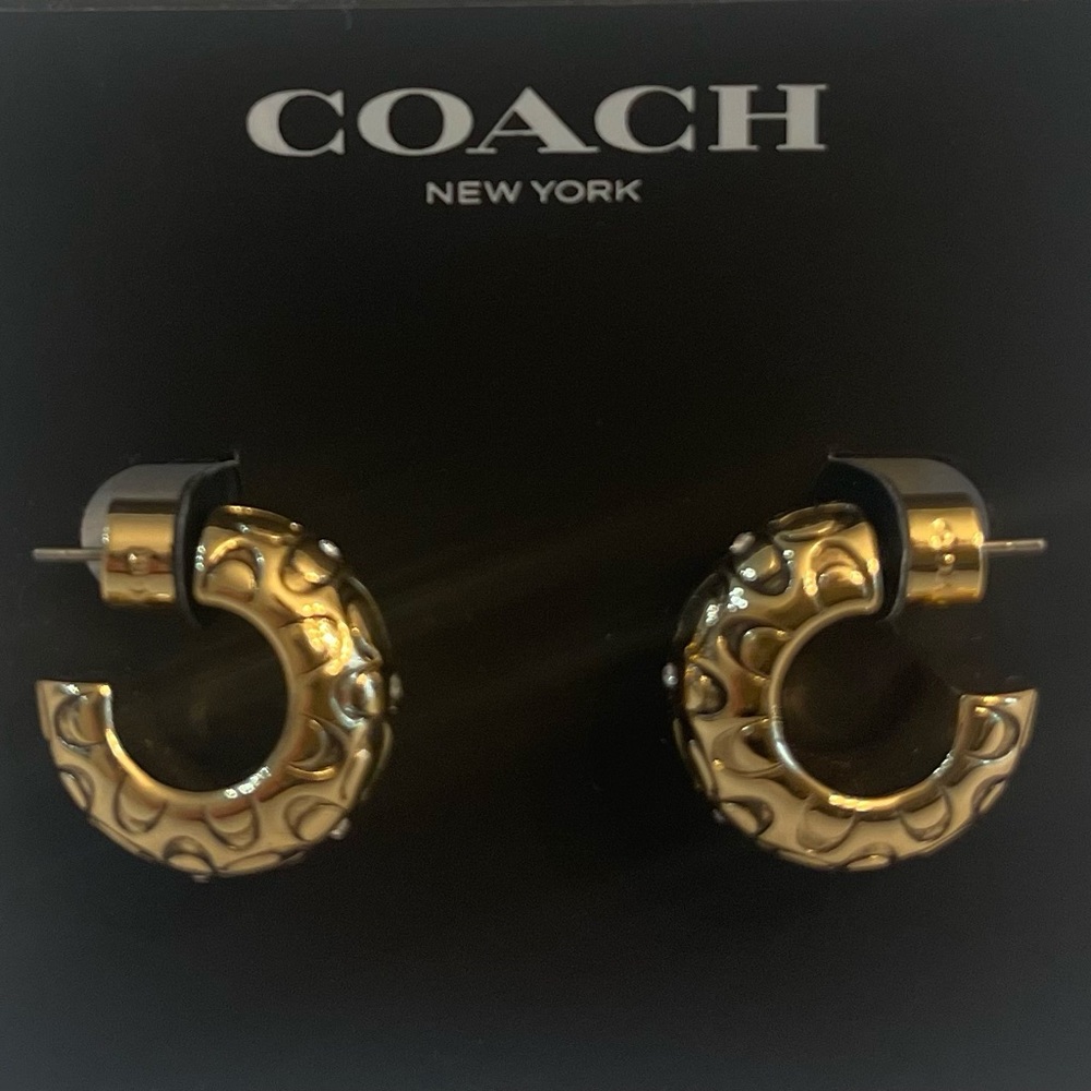COACH 
Signature Quilted Chubby Huggies